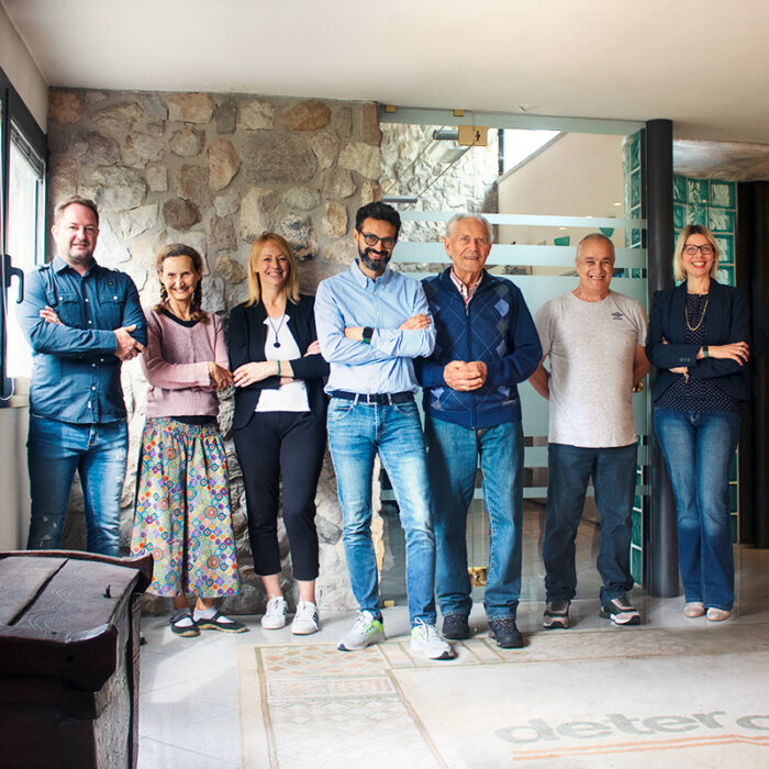 Team di supporto tecnico specializzato per tintorie e lavanderie